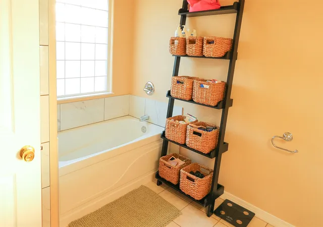 Photo 35 of Sale Pending at 563 Abshire Cir, Ardmore, OK 73401 | MLS# 2628663 | Listing updated on 2026-09-21