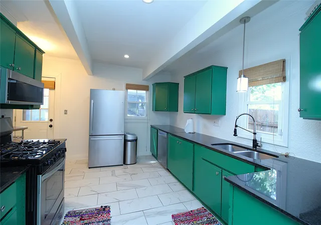 Photo 4 of Single family home for sale at 116 S Knoxville Ave, Tulsa, OK 74112 | MLS# 2628594 | Listing updated on 2026-10-05