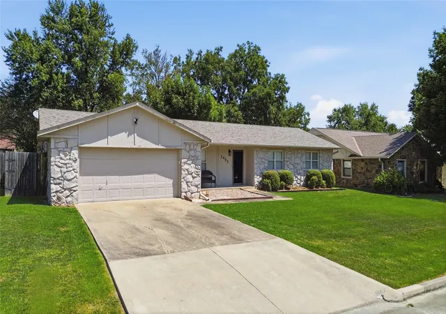 Photo 1 of Single family home for sale at 1452 Paradise Ln, Claremore, OK 74017 | MLS# 2628655 | Listing updated on 2026-09-29