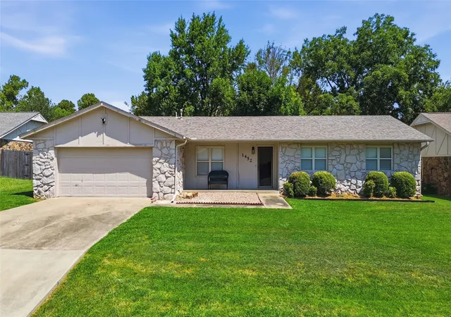 Photo 4 of Single family home for sale at 1452 Paradise Ln, Claremore, OK 74017 | MLS# 2628655 | Listing updated on 2026-09-29