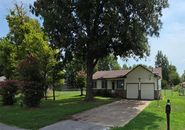 Photo 1 of Single family home for sale at 7910 E 129th Street S, Bixby, OK 74008 | MLS# 2628685 | Listing updated on 2026-08-31