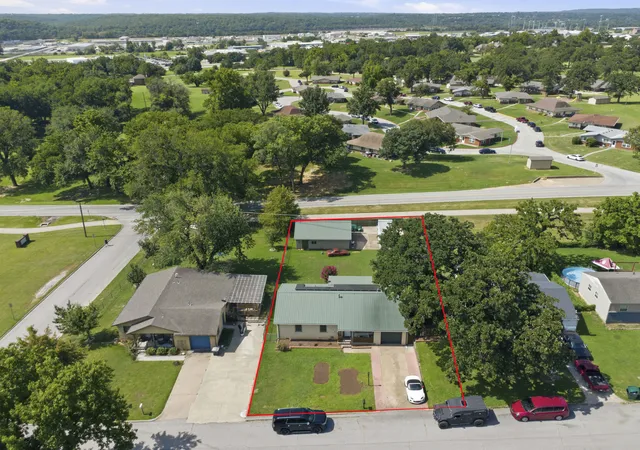 Photo 2 of Sale Pending at 1112 Forest Dr, Sand Springs, OK 74063 | MLS# 2628397 | Listing updated on 2026-09-11