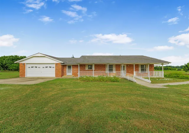 Photo 1 of Single family home for sale at 8611 N 100th Avenue W, Skiatook, OK 74070 | MLS# 2628023 | Listing updated on 2026-09-07