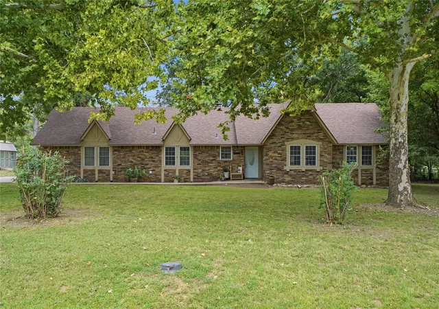 Photo 1 of Sale Pending at 754 Spring Ln, Claremore, OK 74017 | MLS# 2628753 | Listing updated on 2026-09-10