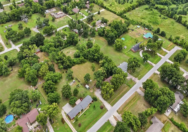 Photo 3 of Sale Pending at 754 Spring Ln, Claremore, OK 74017 | MLS# 2628753 | Listing updated on 2026-09-10