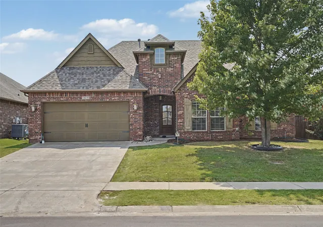 Photo 1 of Single family home for sale at 20570 E 32nd Place S, Broken Arrow, OK 74014 | MLS# 2628592 | Listing updated on 2026-09-05