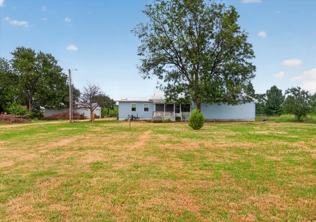 Photo 2 of Manufactured home for sale at 21092 Highway 169, Nowata, OK 74048 | MLS# 2628908 | Listing updated on 2026-09-09