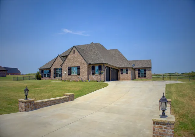 Photo 2 of Sale Pending at 21413 E 113th Street S, Broken Arrow, OK 74014 | MLS# 2628980 | Listing updated on 2026-10-02