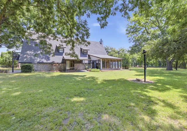 Photo 1 of Single family home for sale at 800 S Moore Ave, Claremore, OK 74017 | MLS# 2628989 | Listing updated on 2026-09-09