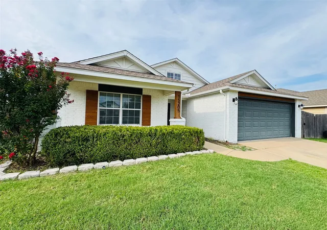 Photo 3 of Sale Pending at 15205 E 108th Place N, Owasso, OK 74055 | MLS# 2628307 | Listing updated on 2026-09-17