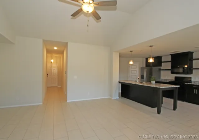Photo 3 of Single family home for sale at 1664 E 138 Street, Sapulpa, OK 74066 | MLS# 2629088 | Listing updated on 2026-08-29