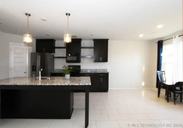 Photo 3 of Single family home for sale at 1664 E 138 Street, Sapulpa, OK 74066 | MLS# 2629088 | Listing updated on 2026-08-29