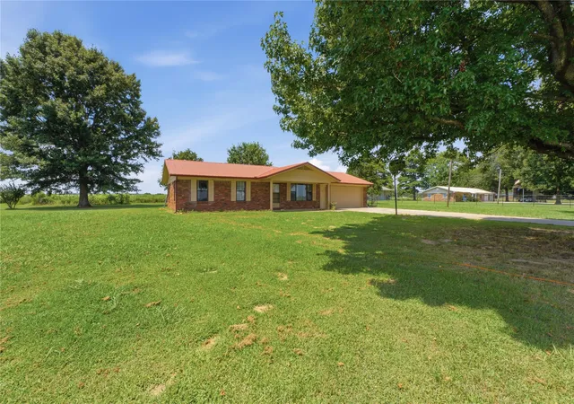Single family home for sale at 15231 US Hwy 59, Keota, OK 74941 | MLS# 2629105
