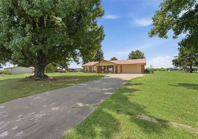 Photo 1 of Single family home for sale at 15231 US Hwy 59, Keota, OK 74941 | MLS# 2629105 | Listing updated on 2026-09-09