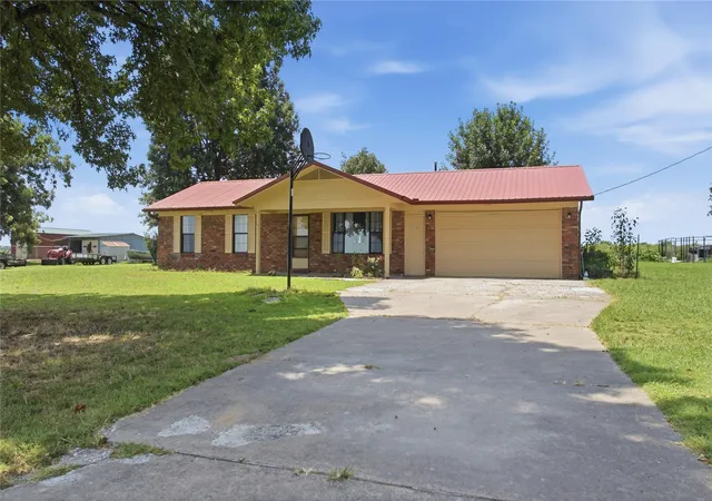 Photo 2 of Single family home for sale at 15231 US Hwy 59, Keota, OK 74941 | MLS# 2629105 | Listing updated on 2026-09-09