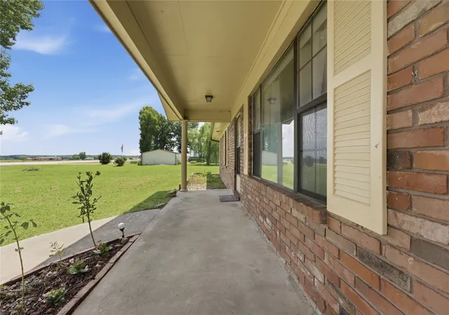 Photo 3 of Single family home for sale at 15231 US Hwy 59, Keota, OK 74941 | MLS# 2629105 | Listing updated on 2026-09-09