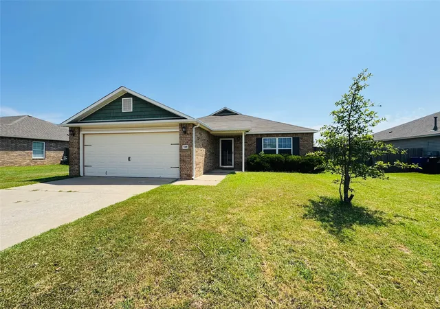 Photo 2 of Sale Pending at 7309 S Gardenia Ave, Broken Arrow, OK 74011 | MLS# 2629091 | Listing updated on 2026-09-11
