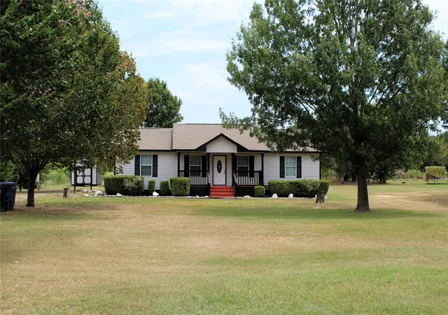 Photo 2 of Sale Pending at 406 2nd Street, Platter, OK 74730 | MLS# 2628880 | Listing updated on 2026-08-30