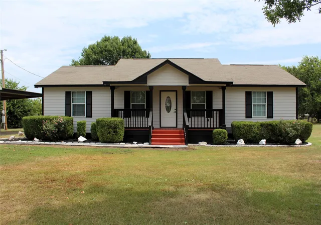 Photo 3 of Sale Pending at 406 2nd Street, Platter, OK 74730 | MLS# 2628880 | Listing updated on 2026-08-30