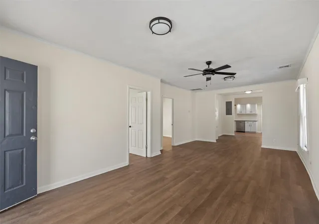 Photo 4 of Single family home for sale at 1563 S Oak Ave, Bartlesville, OK 74003 | MLS# 2629137 | Listing updated on 2026-09-04