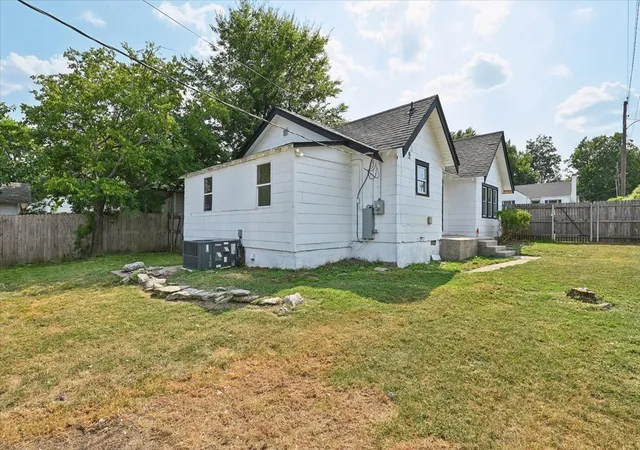 Photo 22 of Single family home for sale at 103 S Knoxville Ave, Tulsa, OK 74112 | MLS# 2629097 | Listing updated on 2026-08-31