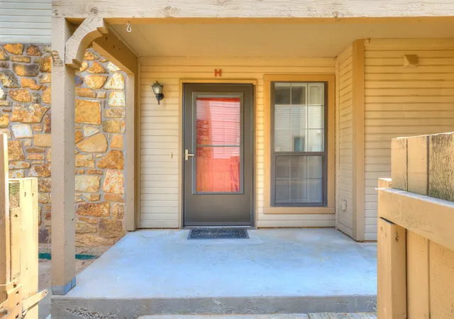 Photo 3 of Condo for sale at 9103 S Urbana Ave #3H, Tulsa, OK 74137 | MLS# 2628930 | Listing updated on 2026-09-08