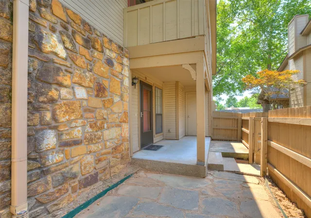 Listing Photo 5 - Condo for sale in building located at 9103 S Urbana Ave, Tulsa, OK 74137 - Unit #3H