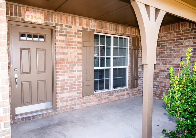 Photo 3 of Sale Pending at 11512 E 102nd Street N, Owasso, OK 74055 | MLS# 2629216 | Listing updated on 2026-09-11
