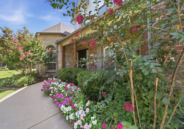 Photo 3 of Single family home for sale at 7709 E El Paso St, Broken Arrow, OK 74014 | MLS# 2629246 | Listing updated on 2026-09-14