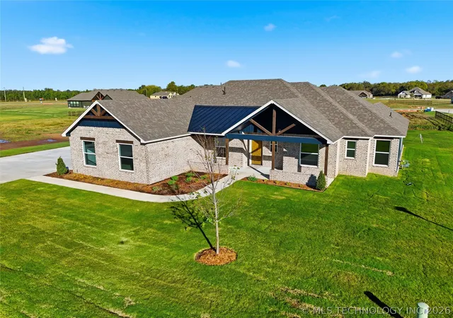 Photo 2 of Single family home for sale at 16315 E 101st Street, Owasso, OK 74055 | MLS# 2628329 | Listing updated on 2026-09-08