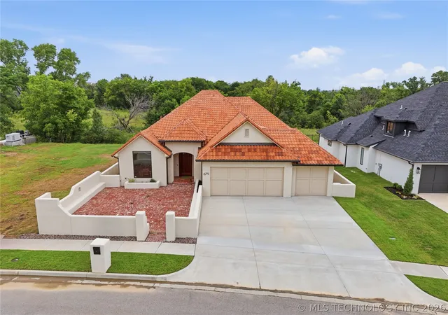 Photo 2 of Single family home for sale at 679 W 113th Court S, Jenks, OK 74037 | MLS# 2629261 | Listing updated on 2026-09-04