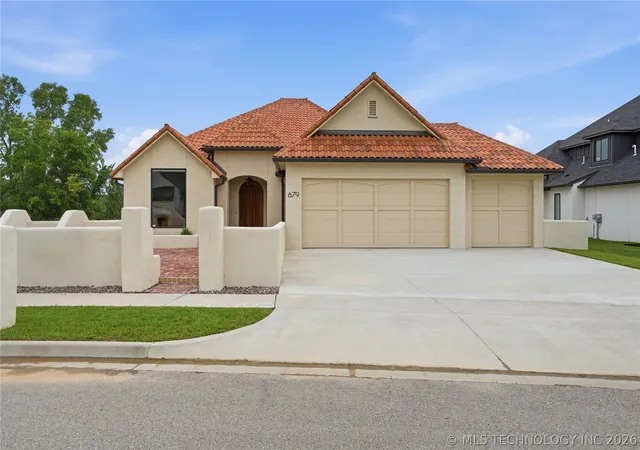 Photo 3 of Single family home for sale at 679 W 113th Court S, Jenks, OK 74037 | MLS# 2629261 | Listing updated on 2026-09-04
