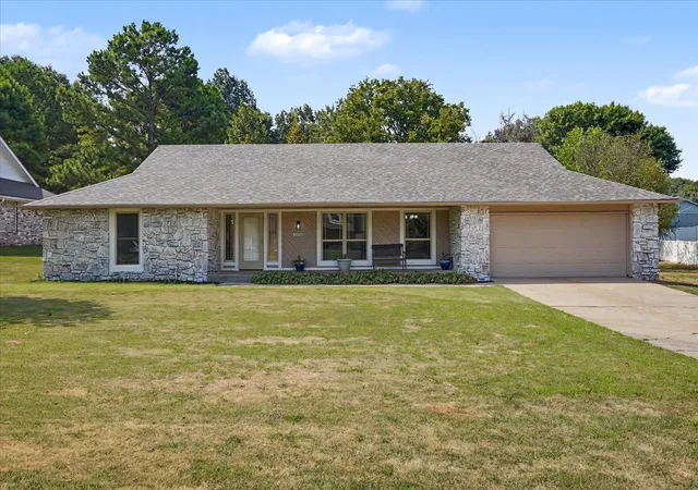 Photo 1 of Single family home for sale at 23930 E Lamb Ter, Broken Arrow, OK 74014 | MLS# 2629263 | Listing updated on 2026-09-14