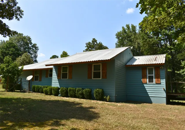 Photo 2 of Single family home for sale at 423118 E 1944 Lane, Antlers, OK 74523 | MLS# 2628696 | Listing updated on 2026-09-02