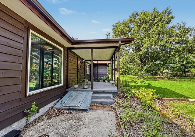 Photo 4 of Single family home for sale at 24737 E Cobbs Cor Rd, Tahlequah, OK 74464 | MLS# 2629332 | Listing updated on 2026-09-14