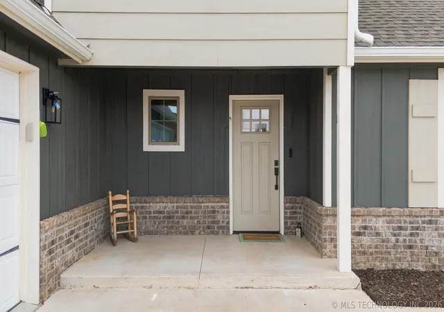 Photo 3 of Single family home for sale at 3555 E 155th Street, Bixby, OK 74008 | MLS# 2629366 | Listing updated on 2026-09-09