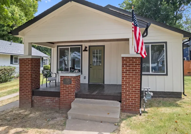 Photo 1 of Sale Pending at 1229 S Lewis Pl, Tulsa, OK 74104 | MLS# 2629377 | Listing updated on 2026-09-14
