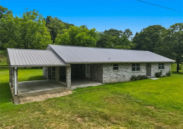 Photo 3 of Single family home for sale at 77511 South 4715, Stilwell, OK 74960 | MLS# 2629420 | Listing updated on 2026-09-04
