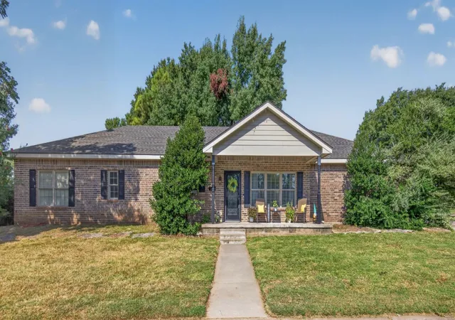 Photo 1 of Single family home for sale at 1531 May Ln, Bartlesville, OK 74006 | MLS# 2629162 | Listing updated on 2026-09-21