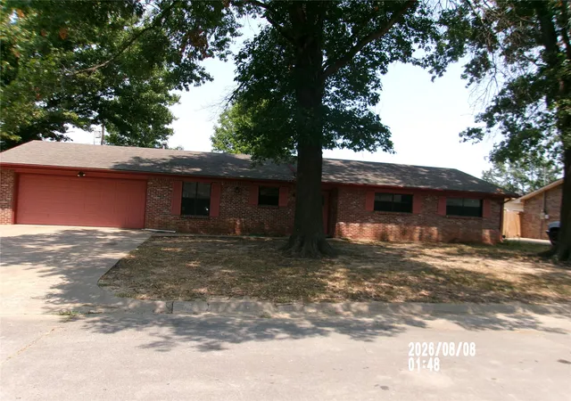 Single family home for sale at 413 W 6th Street, Dewey, OK 74029 | MLS# 2629062