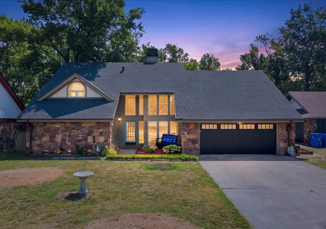 Photo 1 of Single family home for sale at 1905 Dunsinane Ct, Miami, OK 74354 | MLS# 2628818 | Listing updated on 2026-10-01