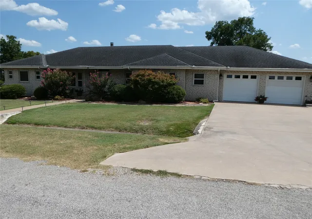 Photo 1 of Single family home for sale at 18 Aberdeen Dr, Burneyville, OK 73430 | MLS# 2627907 | Listing updated on 2026-10-07