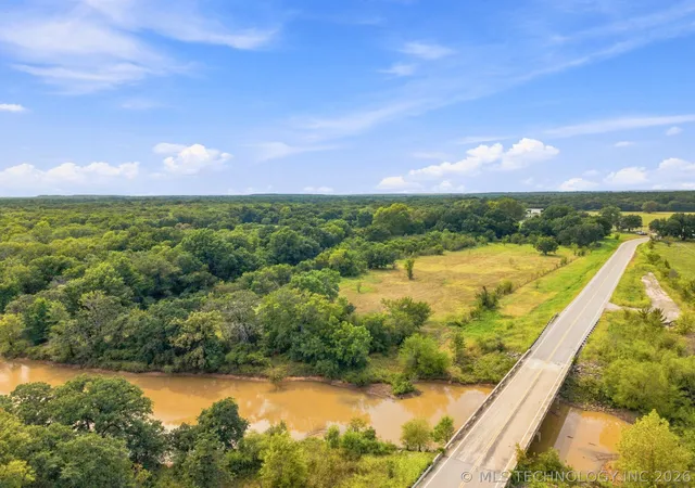 Photo 2 of Sale Pending at 11275 Dentonville Rd, Okmulgee, OK 74447 | MLS# 2629497 | Listing updated on 2026-09-11