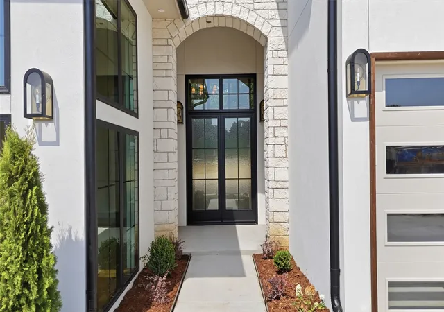 Photo 2 of Single family home for sale at 3326 Cypress Hl Rd, Tulsa, OK 74132 | MLS# 2629498 | Listing updated on 2026-08-31