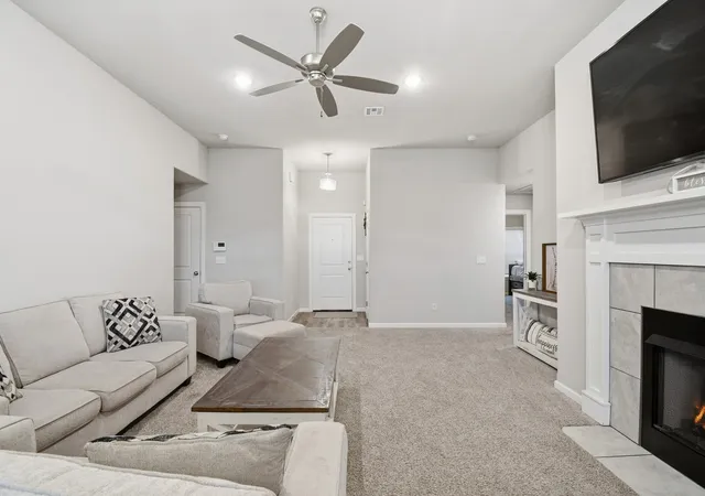 Photo 3 of Single family home for sale at 13421 N 132nd Eastavenue E, Collinsville, OK 74021 | MLS# 2629530 | Listing updated on 2026-10-03