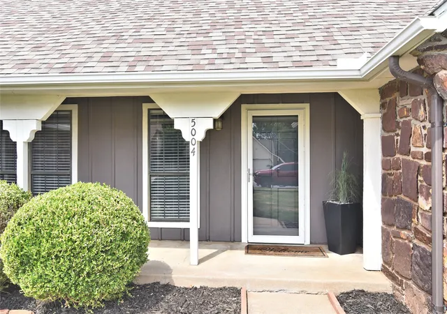 Photo 3 of Single family home for sale at 5004 S Spruce Dr, Sand Springs, OK 74063 | MLS# 2629570 | Listing updated on 2026-09-20