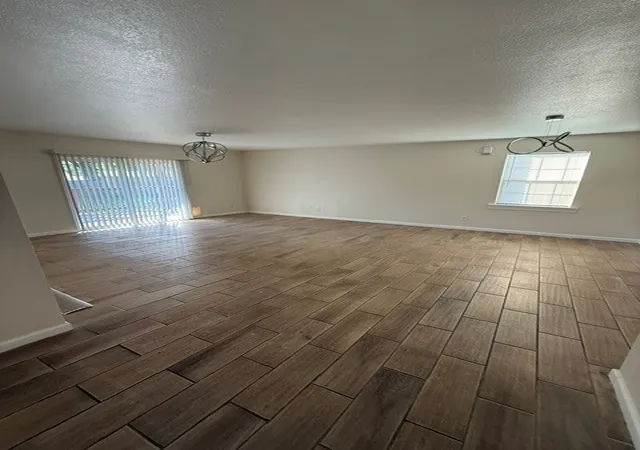 Photo 2 of Single family home for sale at 4672 S Urbana Ave, Tulsa, OK 74137 | MLS# 2629401 | Listing updated on 2026-09-14