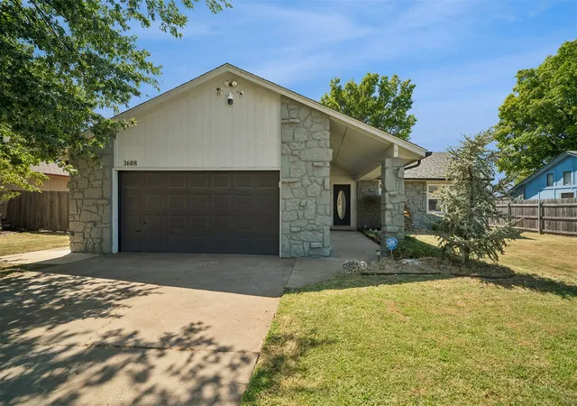 Photo 2 of Sale Pending at 3608 S Sycamore Ave, Broken Arrow, OK 74011 | MLS# 2629585 | Listing updated on 2026-09-04