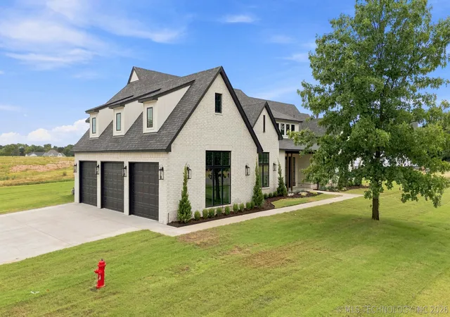 Photo 3 of Single family home for sale at 21822 E 138th Street S, Broken Arrow, OK 74014 | MLS# 2629606 | Listing updated on 2026-09-13