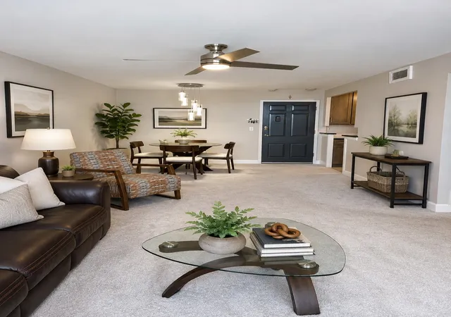 Photo 3 of Condo for sale at 1502 S Boulder Ave #8H, Tulsa, OK 74119 | MLS# 2629645 | Listing updated on 2026-09-14